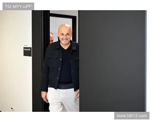 足坛重磅夜报伊万挂靴尤文迎新帅亚马尔私生活再掀热议 足坛重磅夜报伊万挂靴尤文迎新帅亚马尔私生活再掀热议