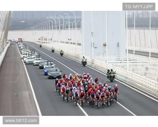 国自盟与世界自行车运动中心：自行车的殿堂与天堂之旅